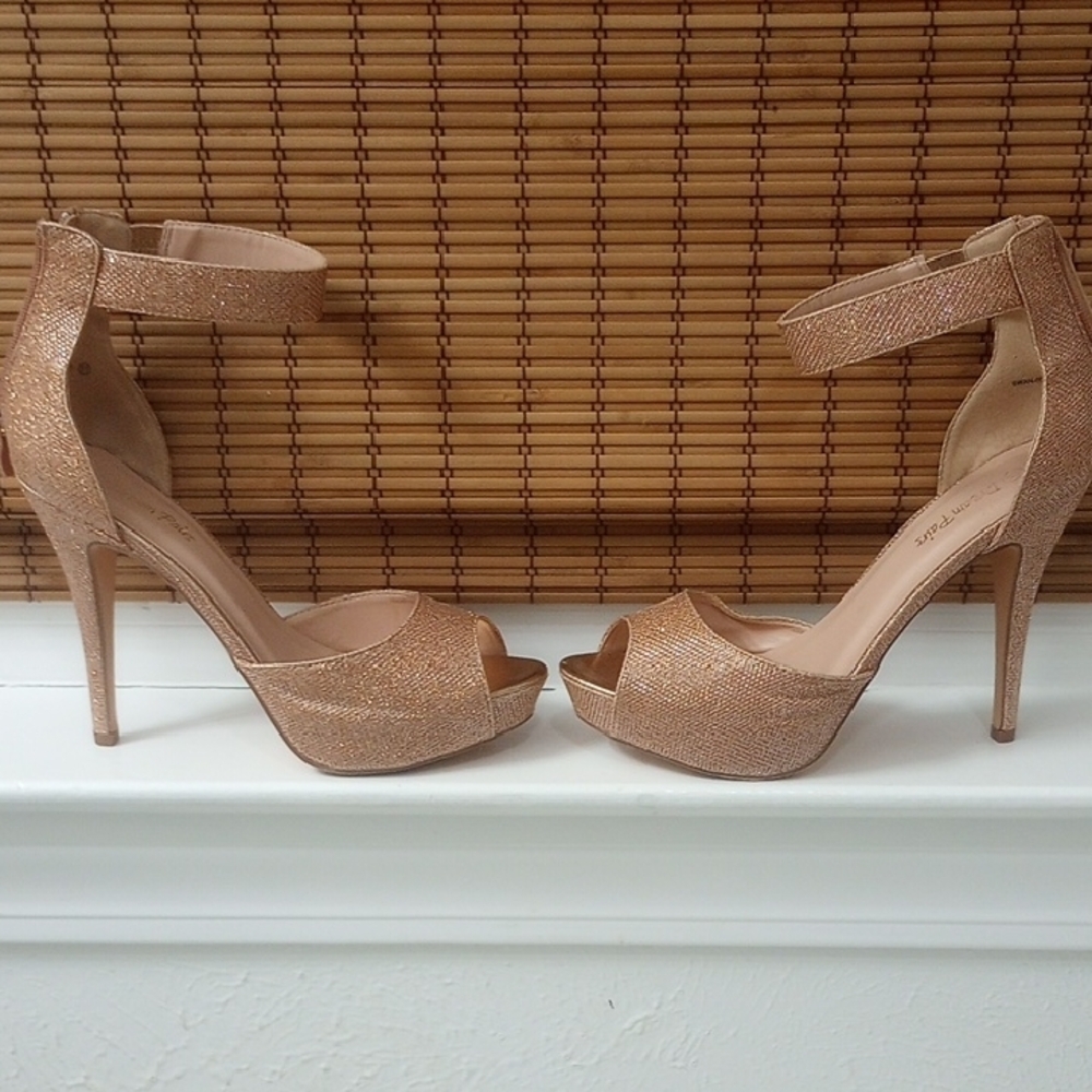 Elegant Tan High Heel Sandals Sz 11 Gold Glitter Wrap Ankle